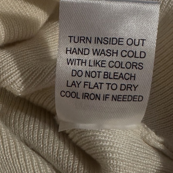 The Workshop Scallop Trim Top Size Medium Oatmeal Long Sleeve Square Neckline - Picture 10 of 13